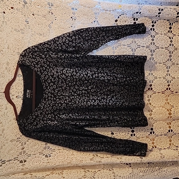 Apt.9 Essentials woman's top - Picture 1 of 8